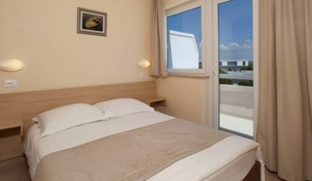 CLASSIC ROOM WITH BALCONY - FAMILY, Delfin Plava Laguna 2*