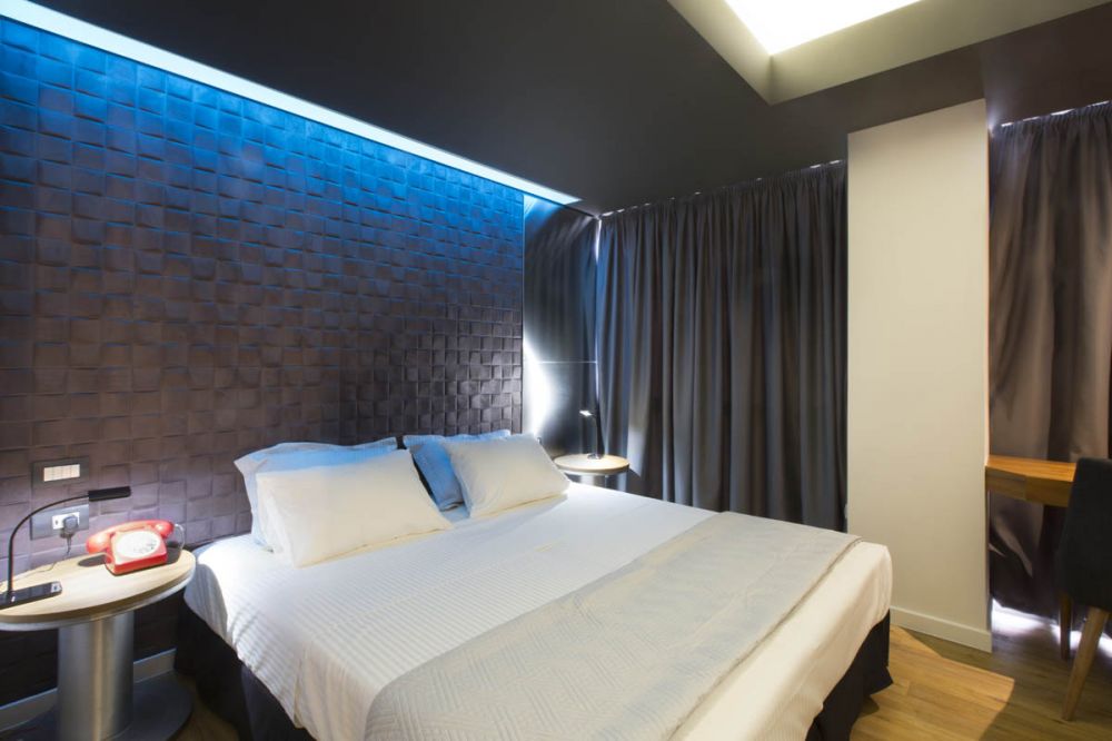 Deluxe Room, Pi Athens Suites 4*