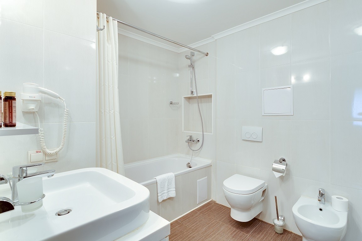 Suite, Братислава 4*