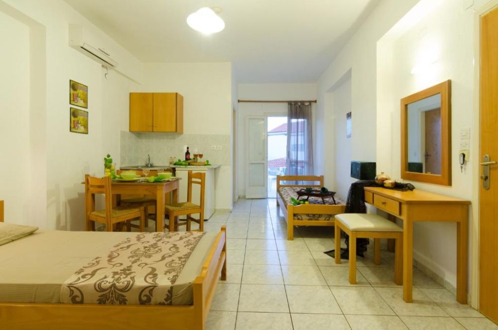 Studio, Aglaia Apartments 3*