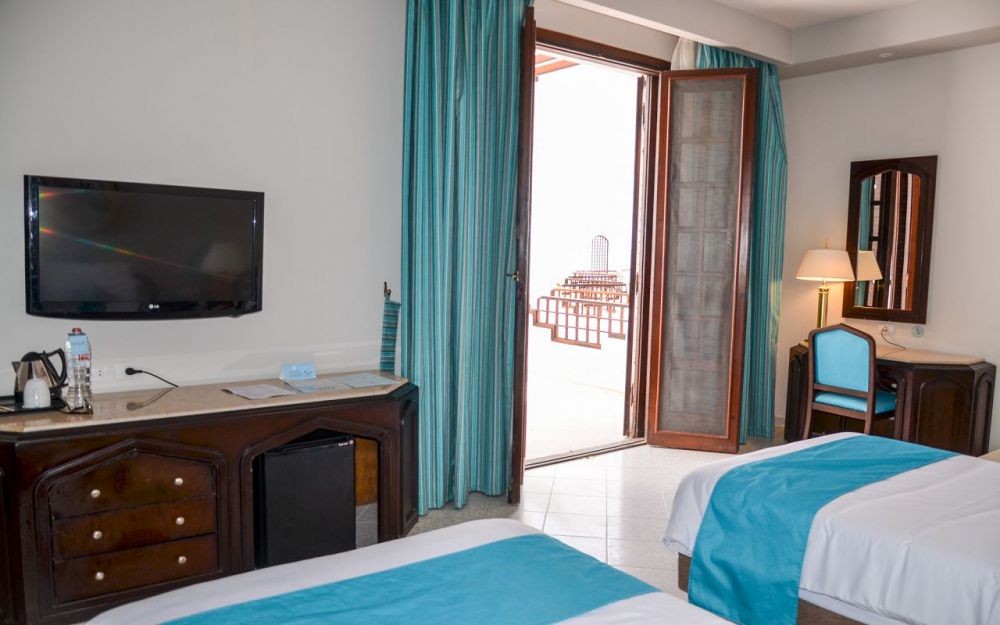 Deluxe, Safir Dahab Resort 5*