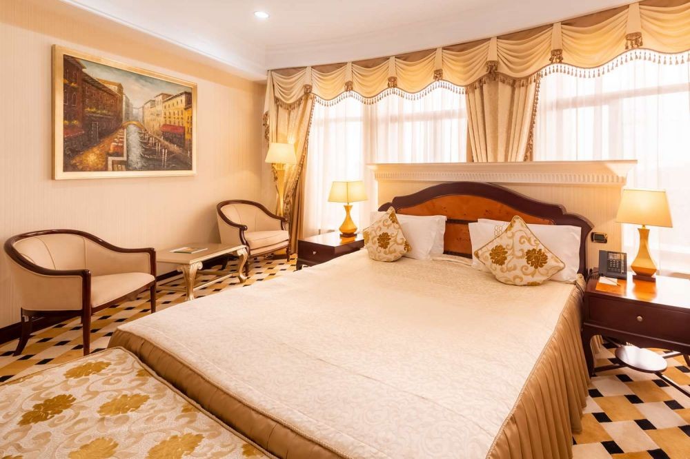 Presidential Suite, Royal Tulip 5*