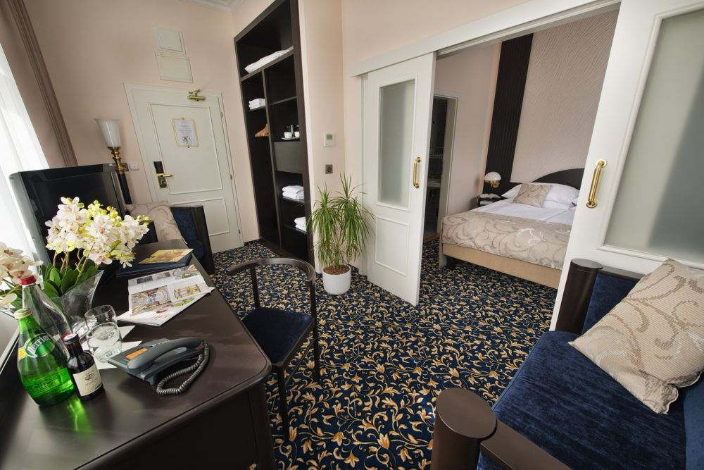 Junior Suite, Royal Esprit 4*