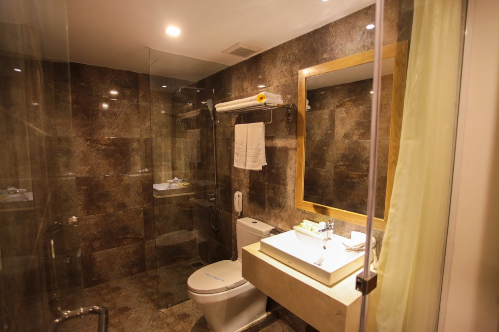 Superior, Helios Boutique 3*