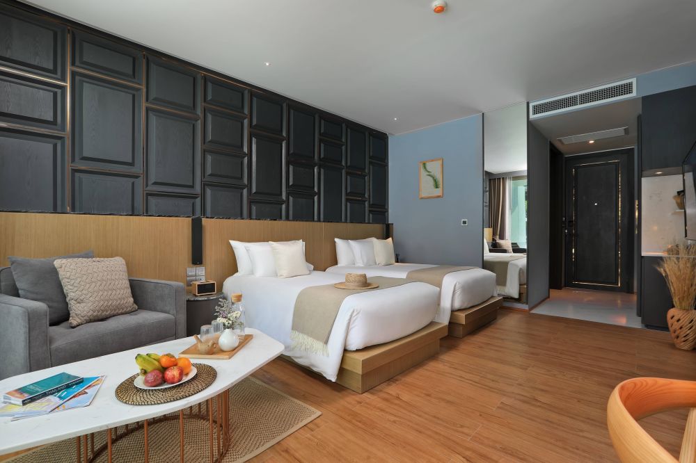 Deluxe Pool View Room, Wyndham Grand Nai Harn Beach Phuket 5*