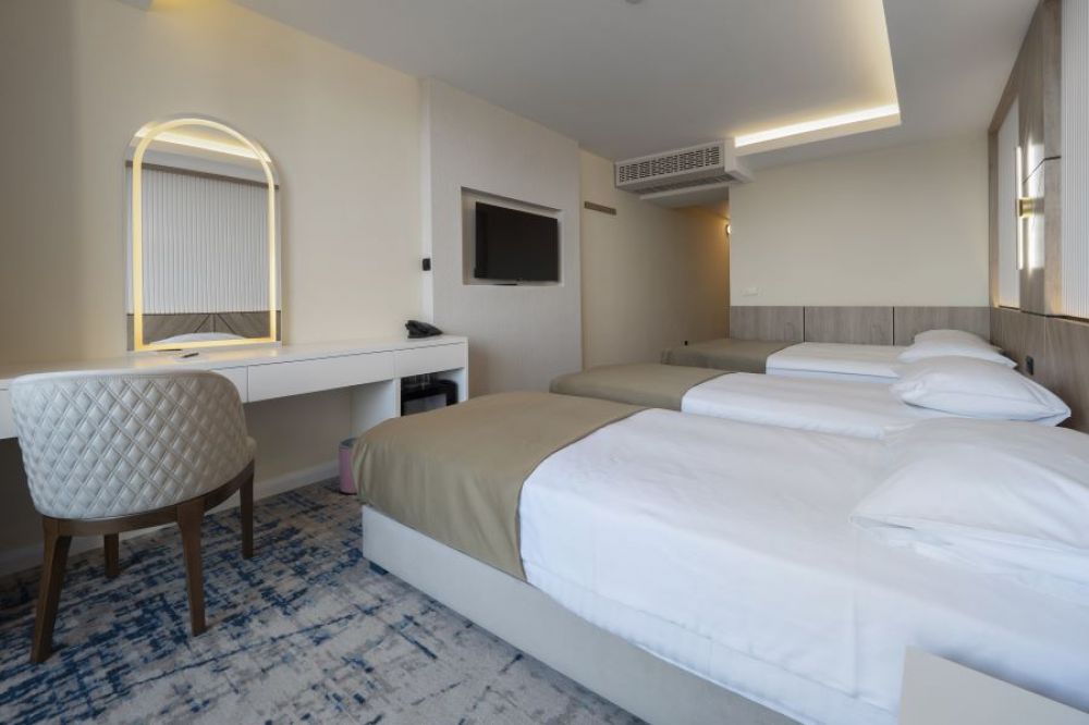 Triple Room, Tara 4*