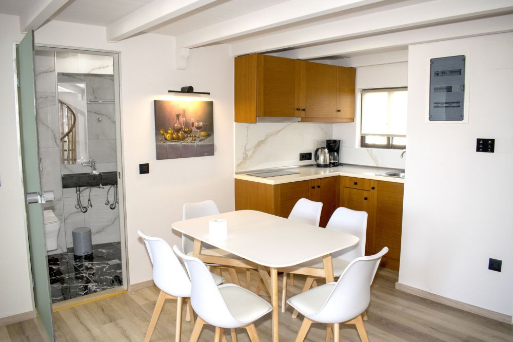 Maisonette, Elina Hotel Apartments 3*