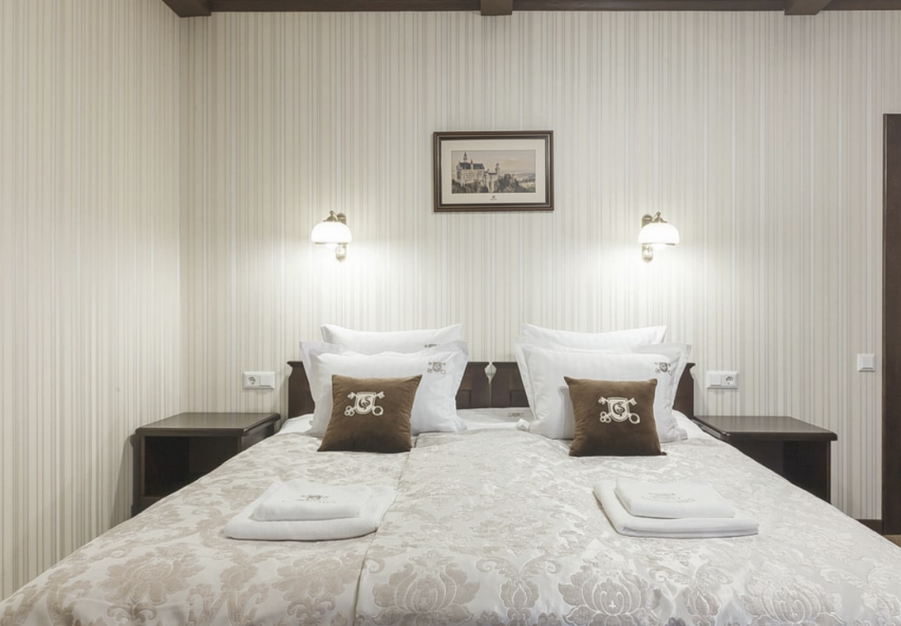 Полулюкс 2-местный с балконом, GasthauS & SPA 4*