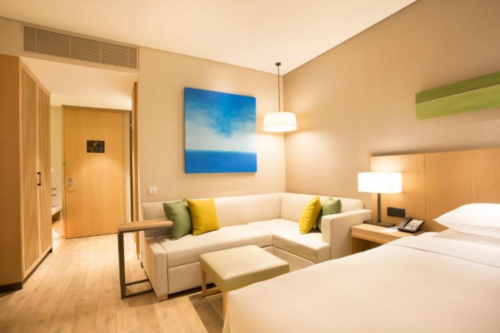 Twin/King Bed Room(with sofa bed), Hyatt Place Sanya City Center 5*