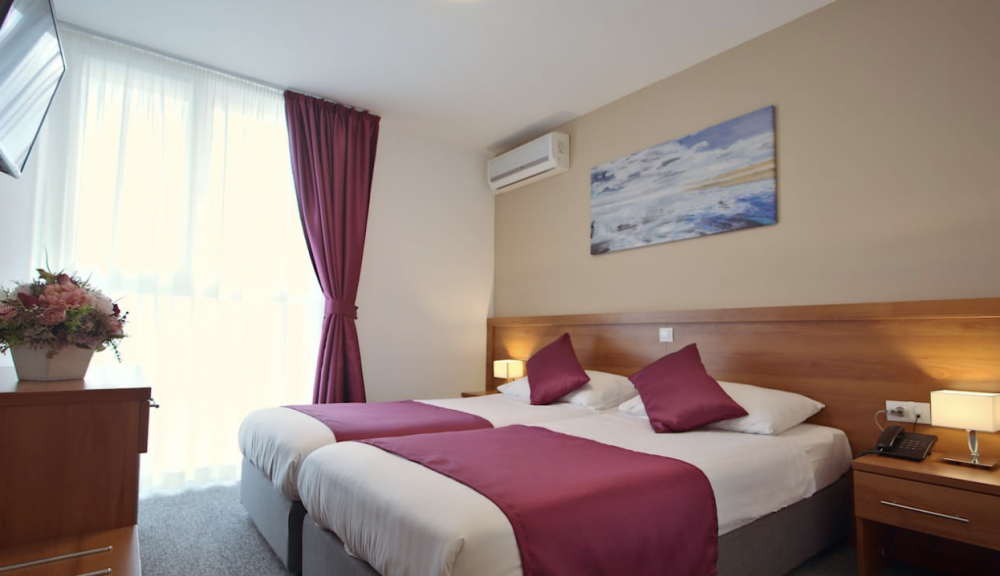 Standard Double or Twin Room Annex, Komodor Annex 3*