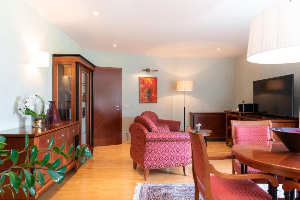 Presidential Suite, Vitarium 4*