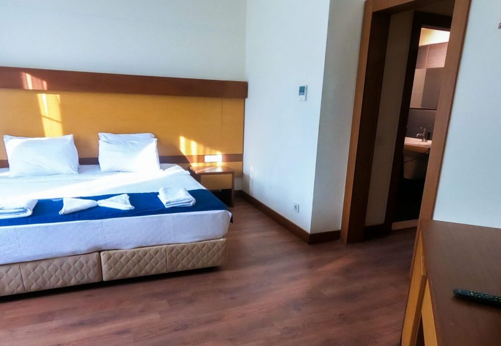 Standart, Afytos Bodrum City 4*