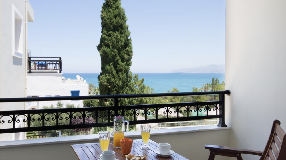 MAISONETTE, Dias Hotel & Apartments 4*