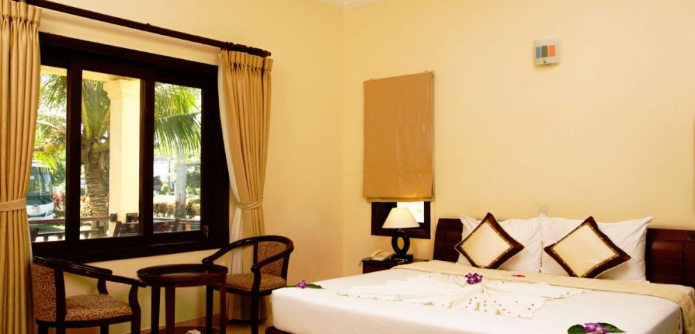 Deluxe GV, Golden Coast Resort 4*