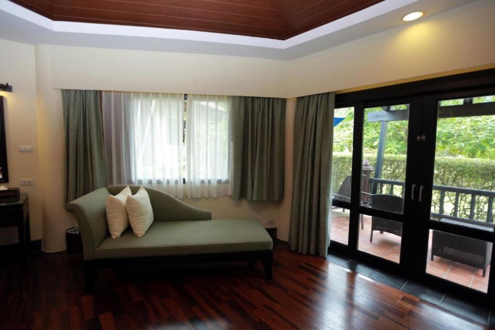 Deluxe Pool Villa, Seaview Resort Khao Lak 4*