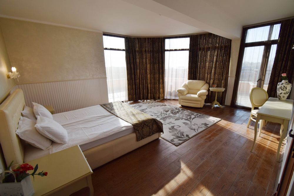 1 BEDROOM APARTMENT LUX, Balneohotel Allegra 4*