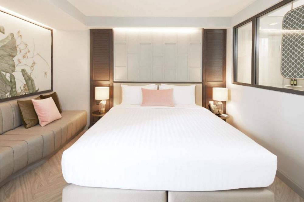 2 Bedroom Suite, The Quarter Ploenchit 4*