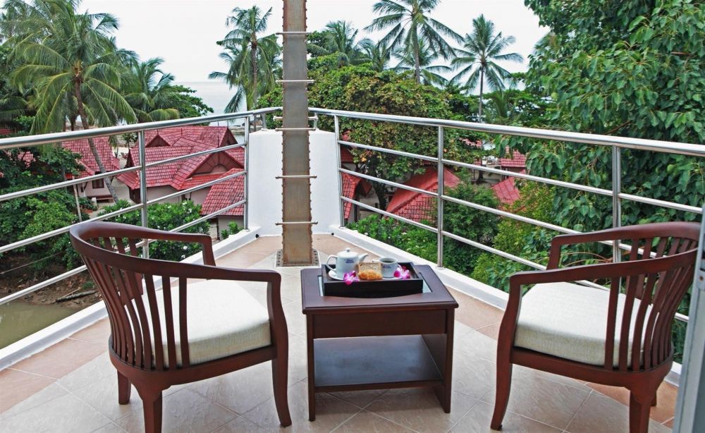 Grand Deluxe, Samui First House Hotel 3*