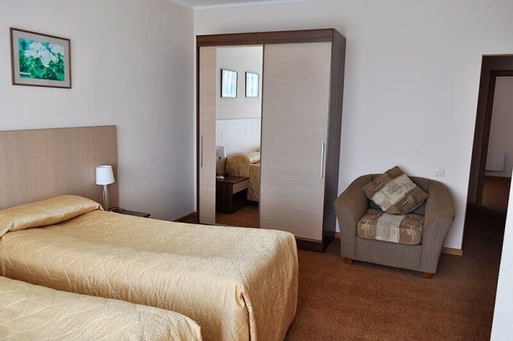 Tower Suite Room, Каприз 