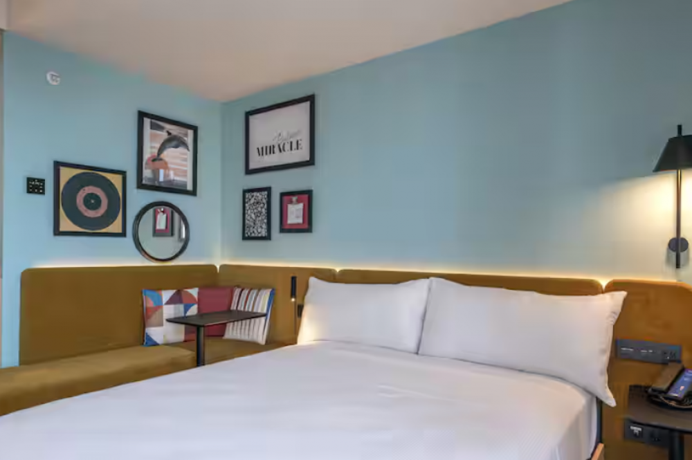 Queen Room, Hampton By Hilton Batumi Center 4*