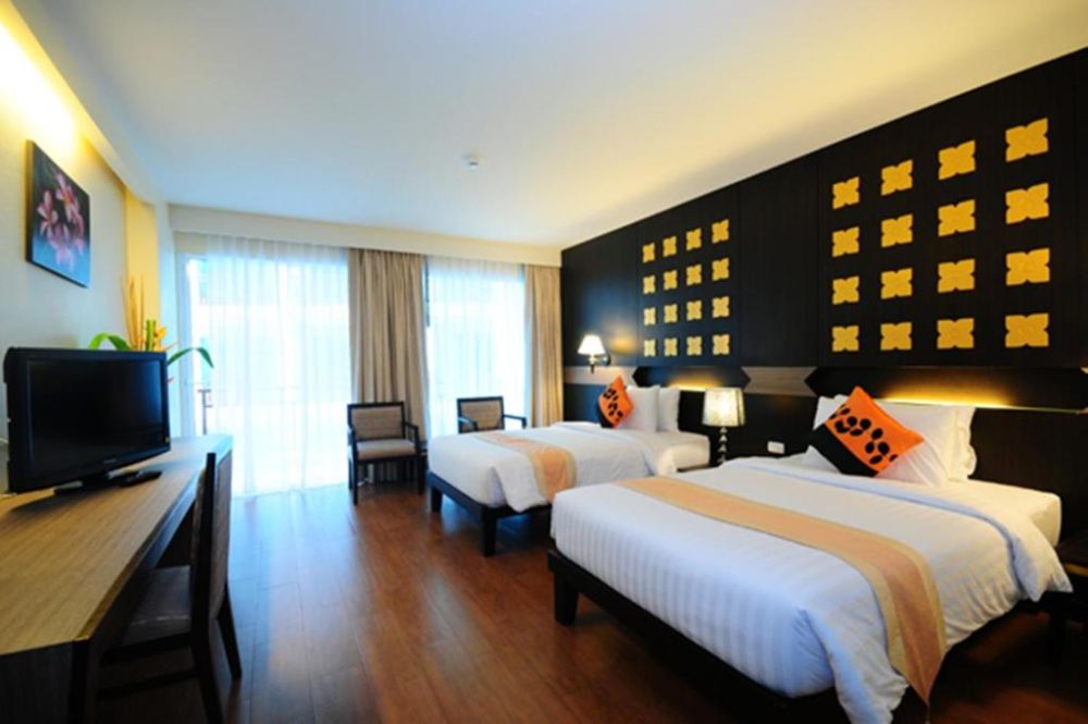 Deluxe Room, Crystal Palace Pattaya 3*