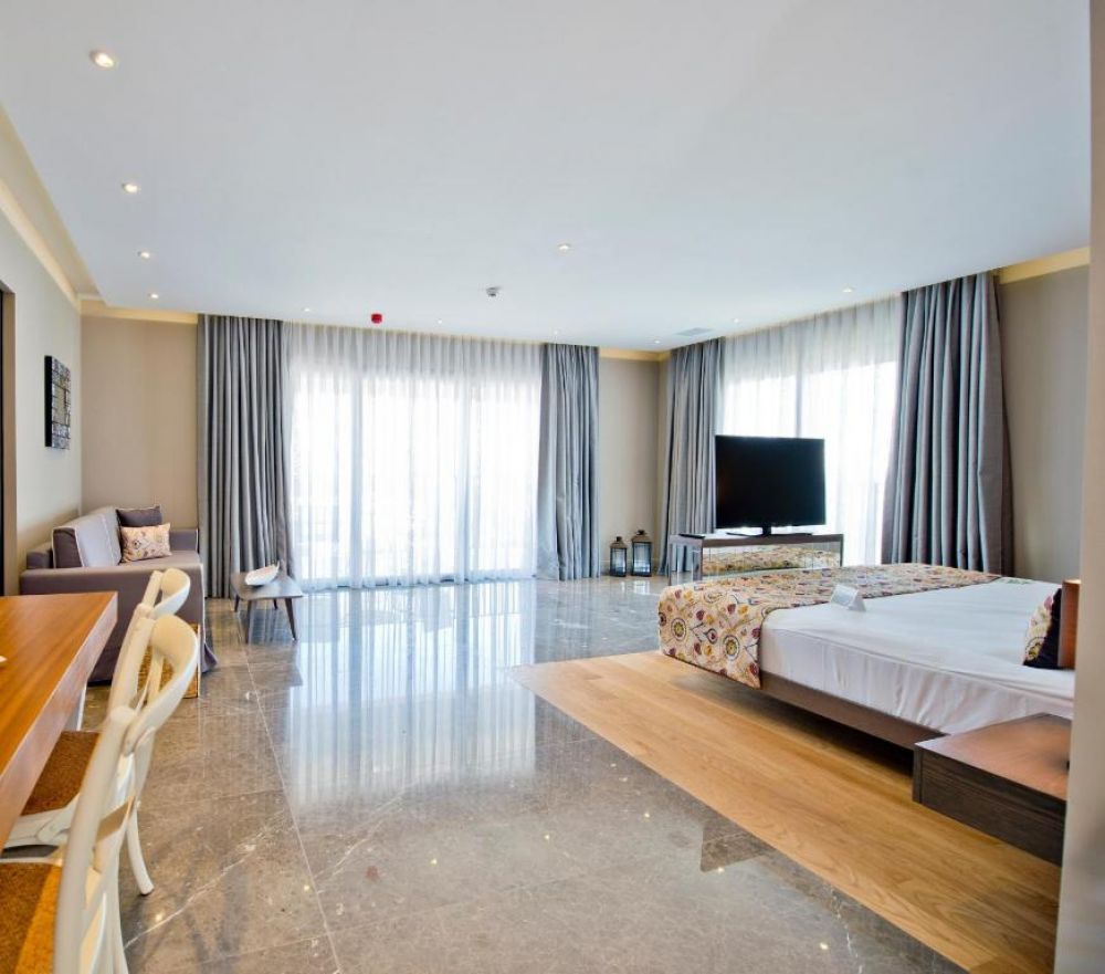 Premium Suite, Ramada Resort Bodrum 5*