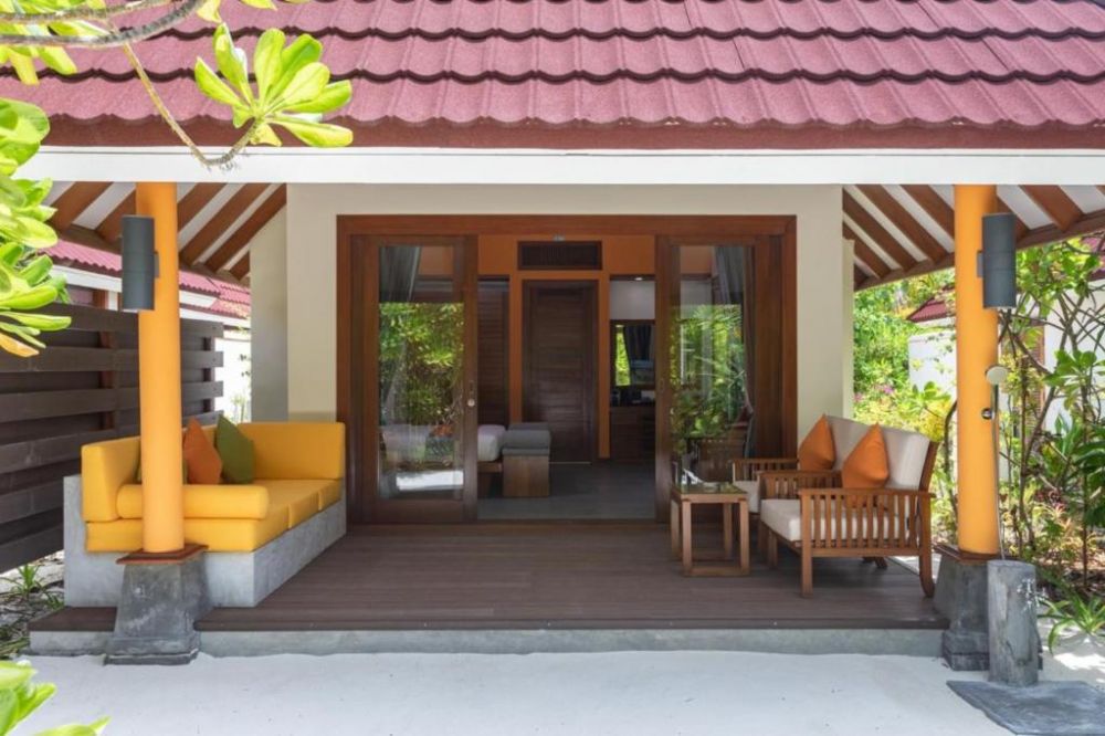 Sunrise/Sunset Beach Villa, Dhigufaru Island Resort 5*