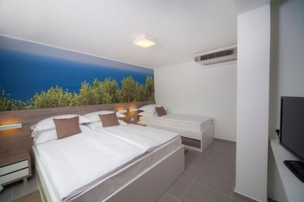 Family Room Balcony Annex, Bluesun Hotel Neptun & Depadans Maslinik 3*