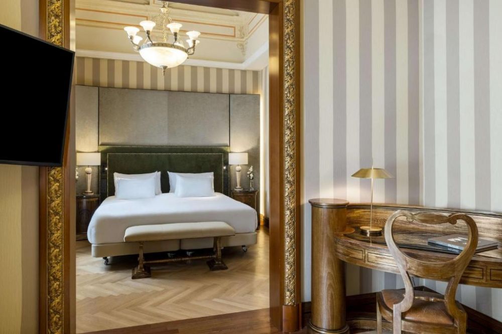 Suite, NH Collection Prague CARLO IV(ex. Boscolo Prague) 5*