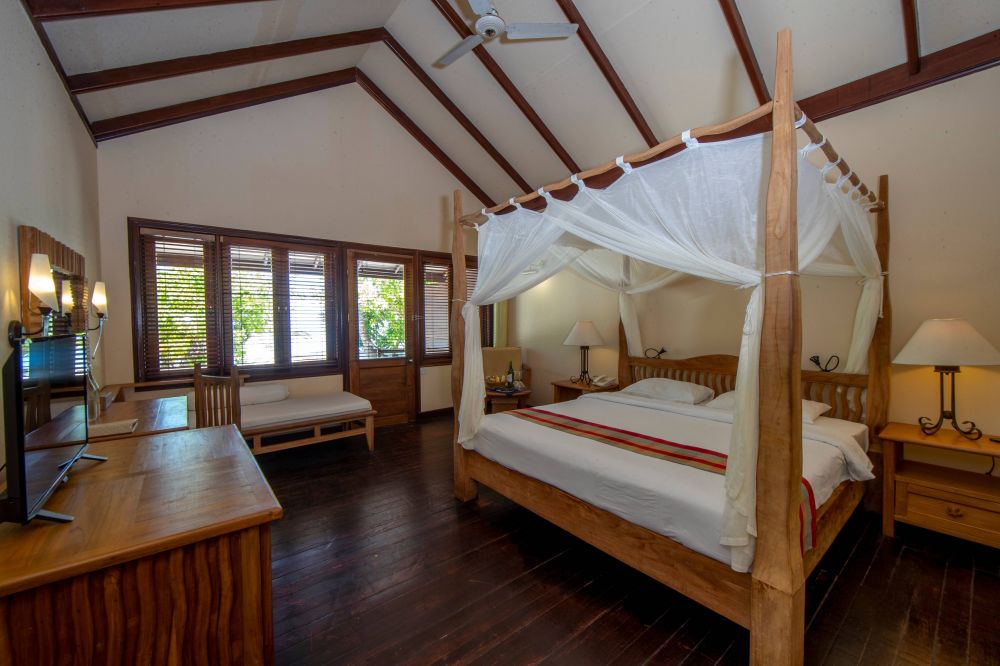 Superior Villa, Filitheyo Island Resort 4*