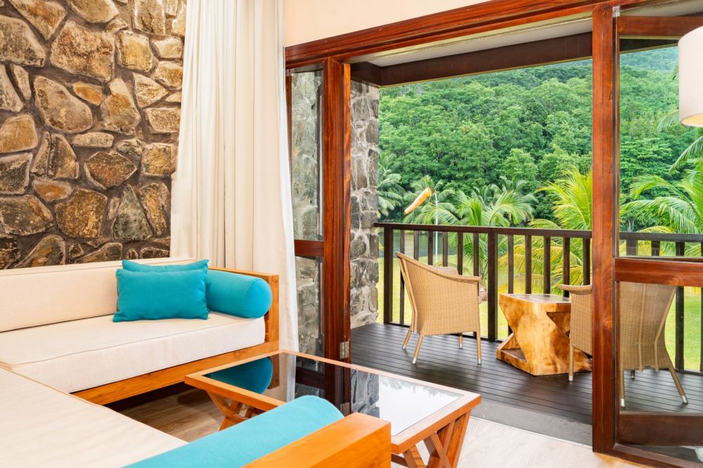 Deluxe Lagoon View Room, Kempinski Seychelles Resort 5*