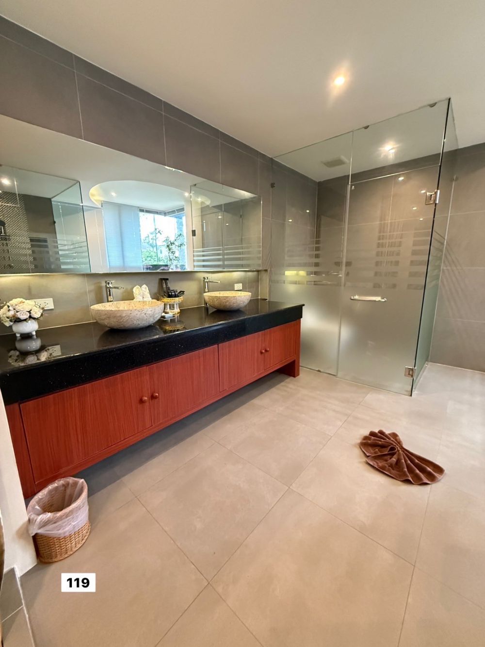 Grand Royal Suite, Royal Phawadee Village 3*