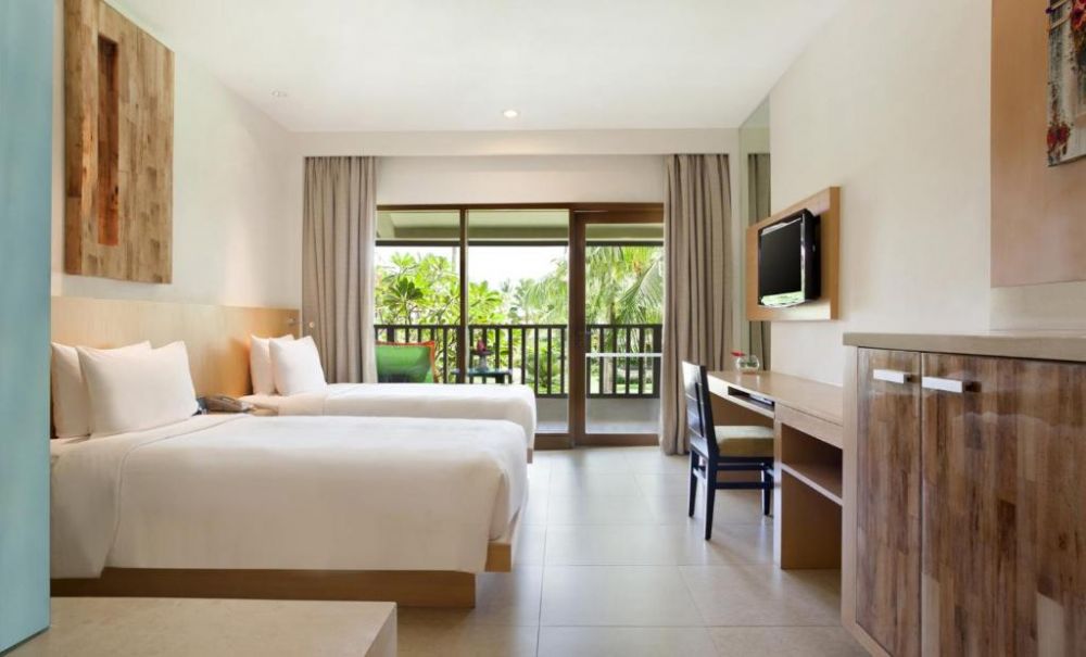 Premium PV/Premium OV, Holiday Inn Resort Baruna Bali 5*