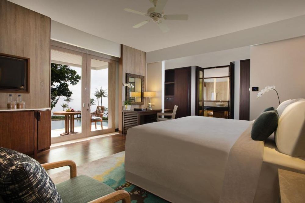 Lagoon Access Suite, Conrad Bali 5*