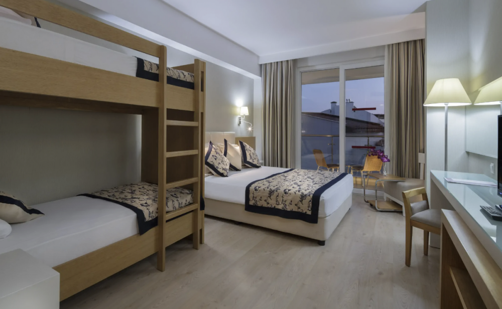 Bunk Bed Room (Annex), Trendy Palm Beach 5*