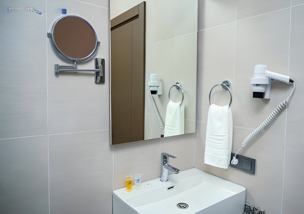 Family Room with Balcony (Connecting), New Wave Apart 