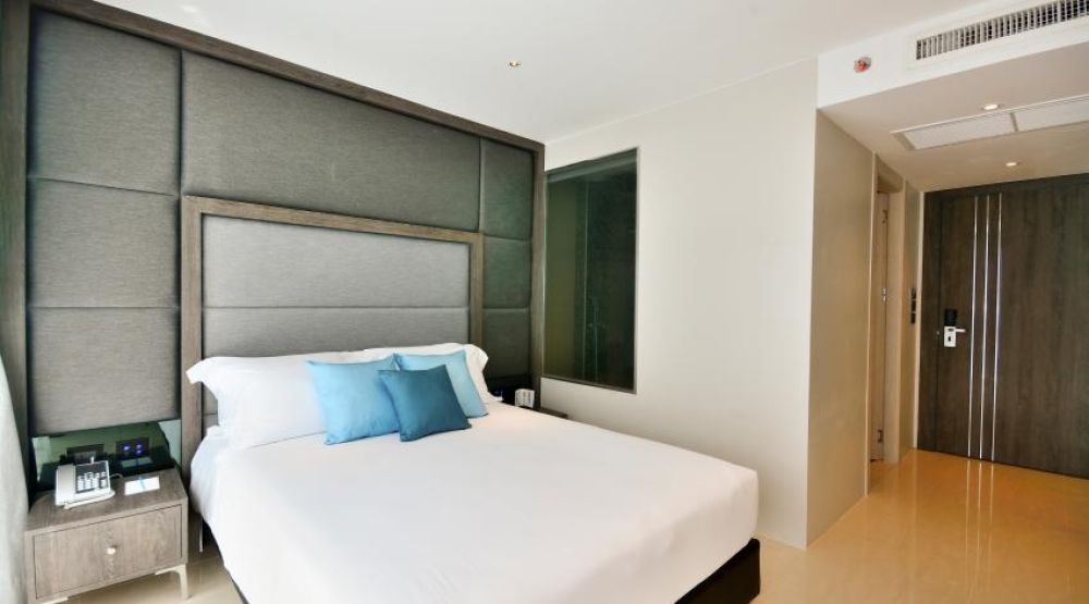 Premier, Centara Life Avenue Hotel Pattaya (ex. Centra by Centara Avenue Hotel Pattaya) 4*