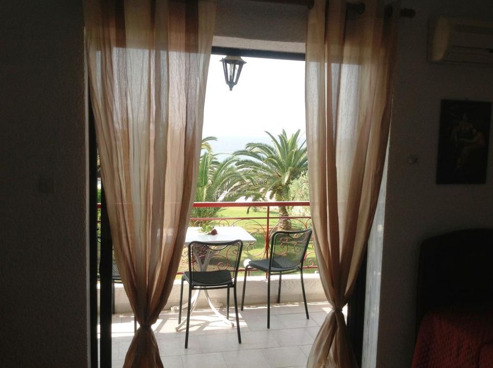 Studio, Porto Matina 3*