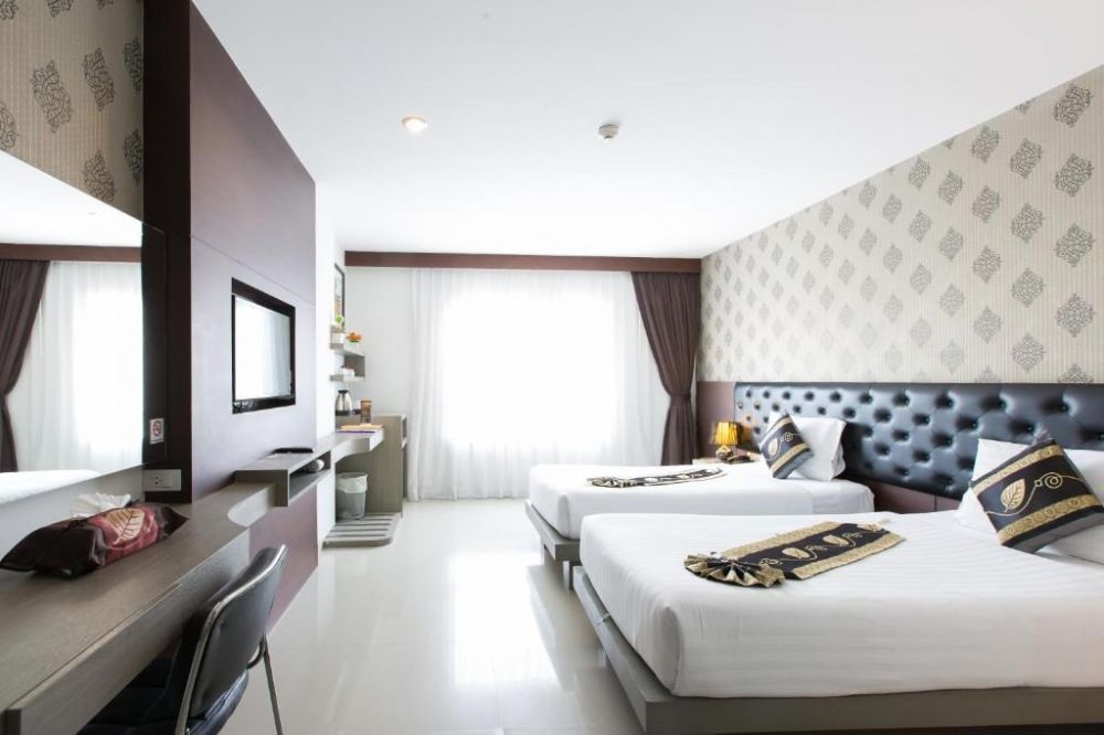 Deluxe, Hemingways Silk Hotel 3*