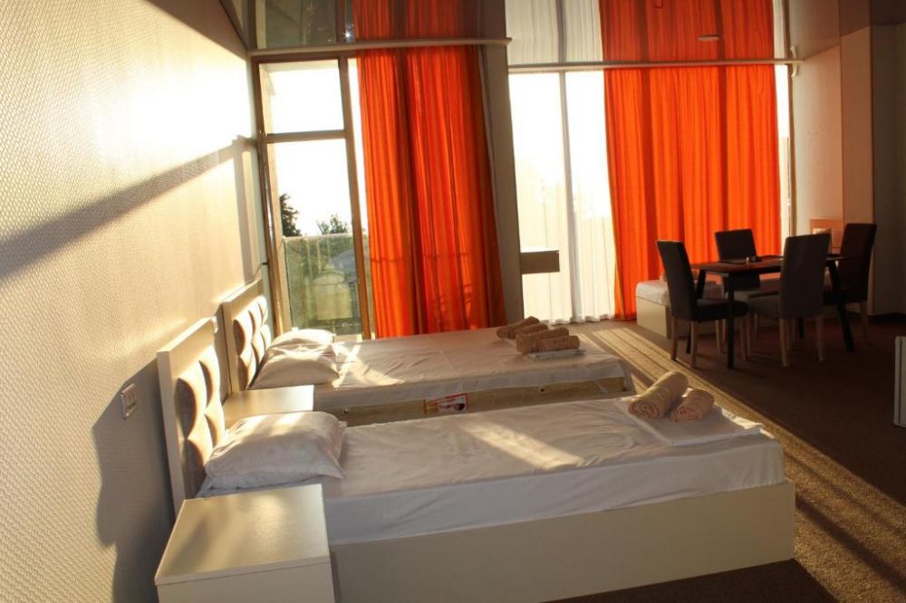 Apartment, Comfort Inn 4*