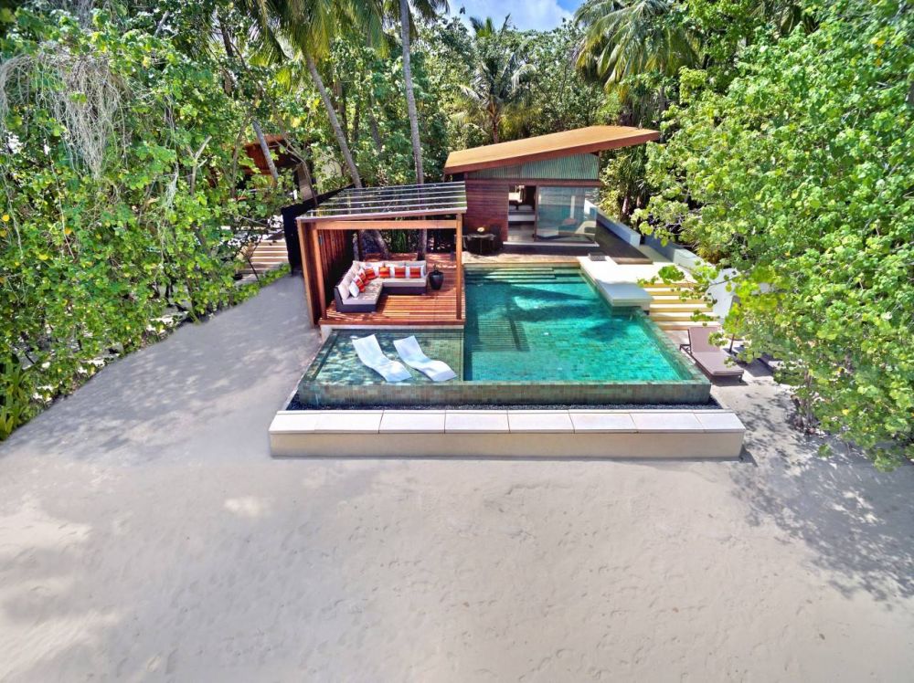 Deluxe Beach Pool Villa, Park Hyatt Maldives Hadahaa 5*