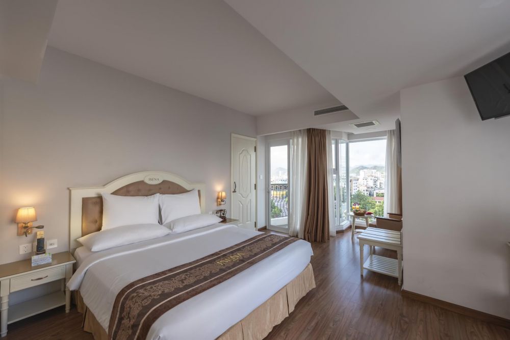 Senior Deluxe City View, Nha Trang Prince 4*