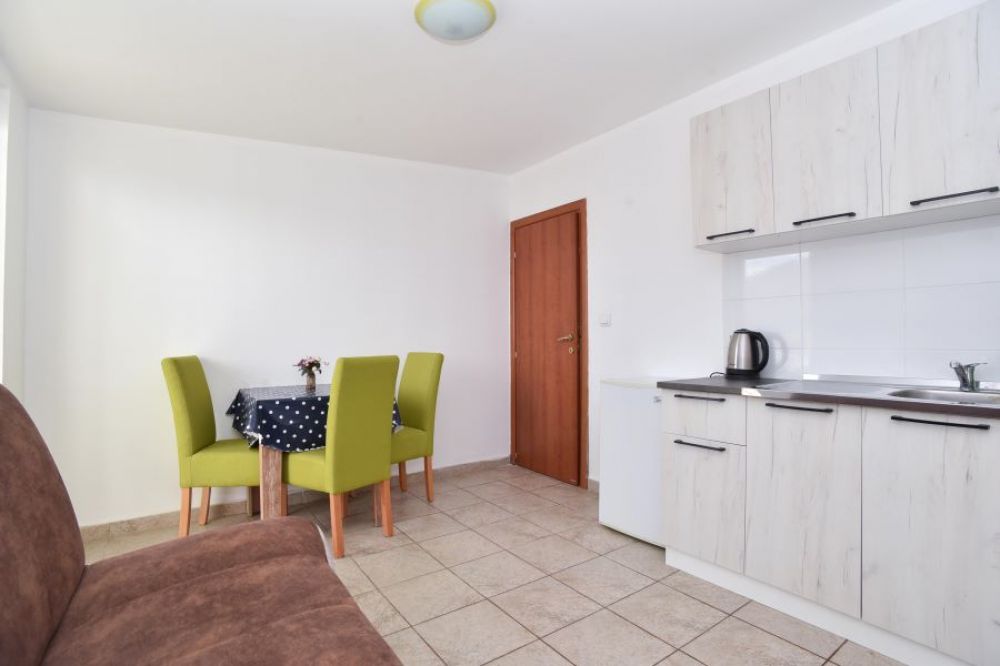 APP 04, Jana Apartments 3*