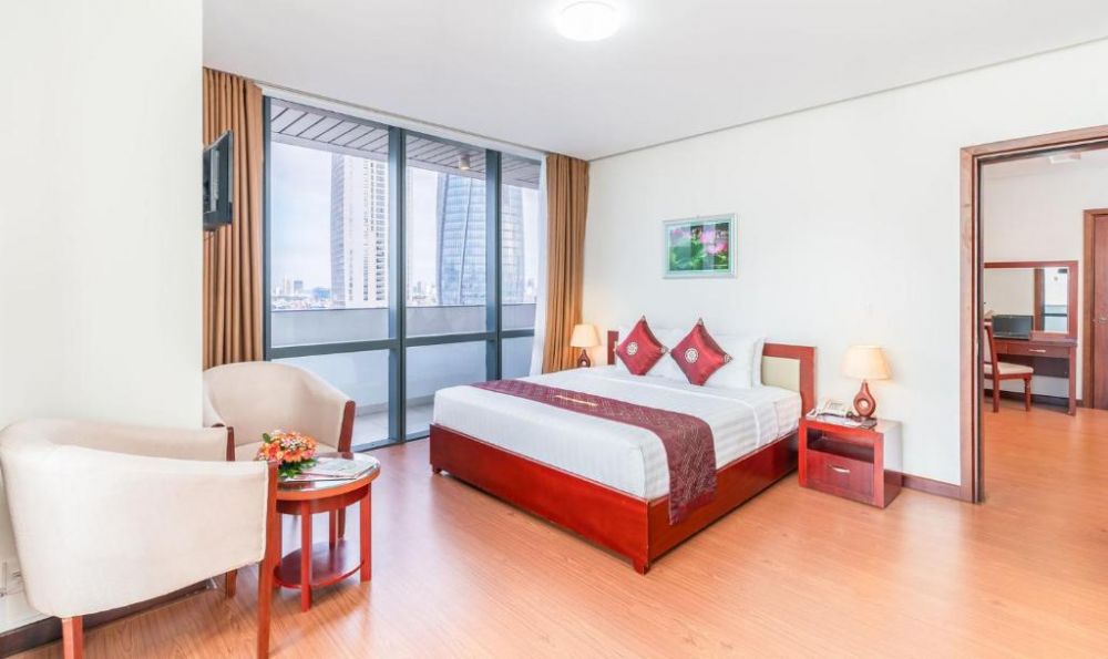 Deluxe, Da Nang Han River 4*