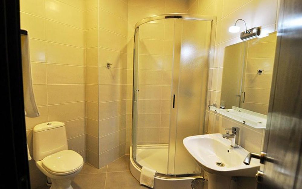 Standard Triple, Doesi 3*