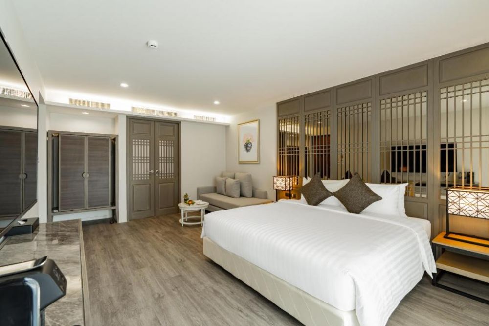 Grand Deluxe, Bella Nara Phuket Naiyang Beach 4*