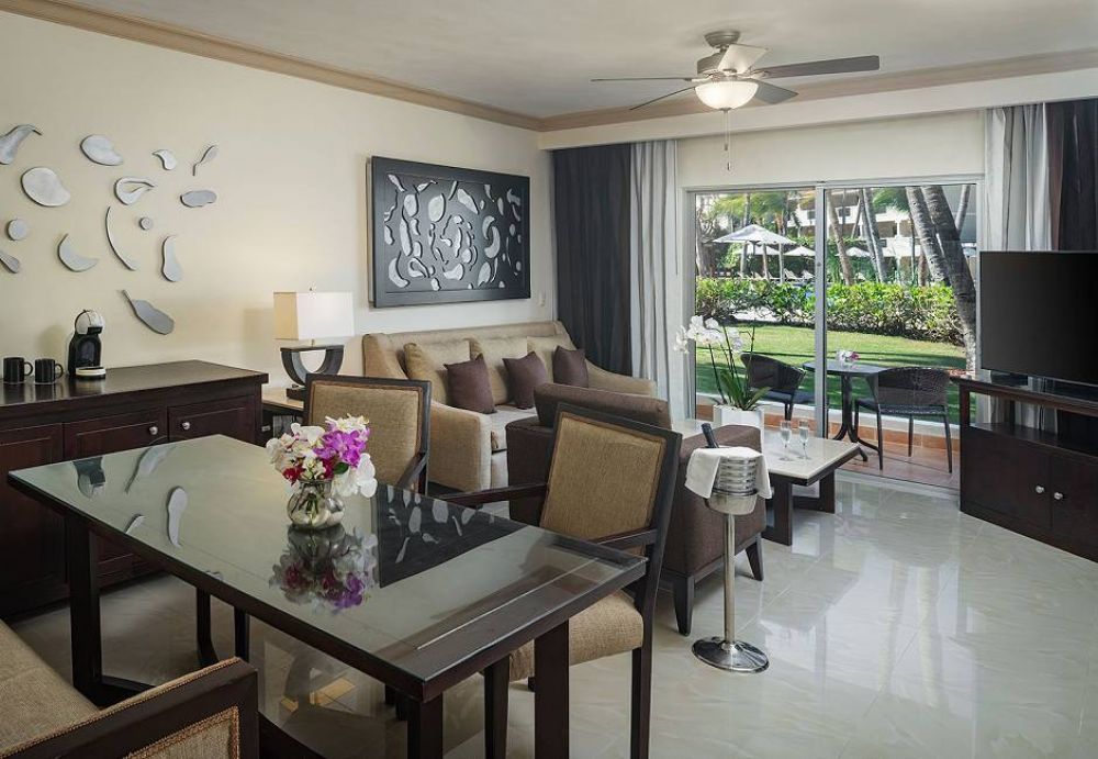 Club Honeymoon Suite Tropical/Ocean View (13+ only), Jewel Palm Beach 5*