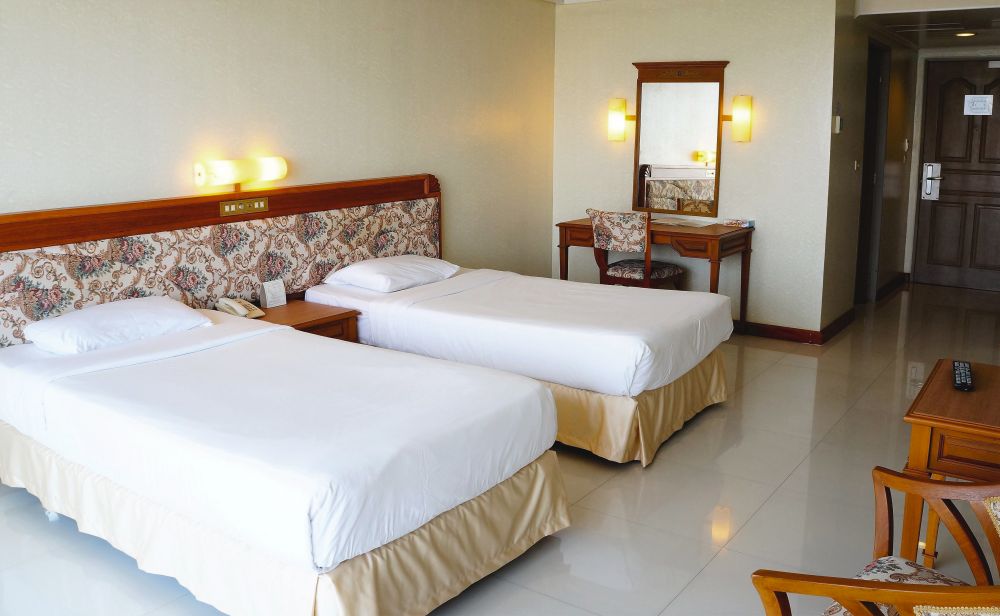 Standard, Pattaya Park Beach Resort 3*