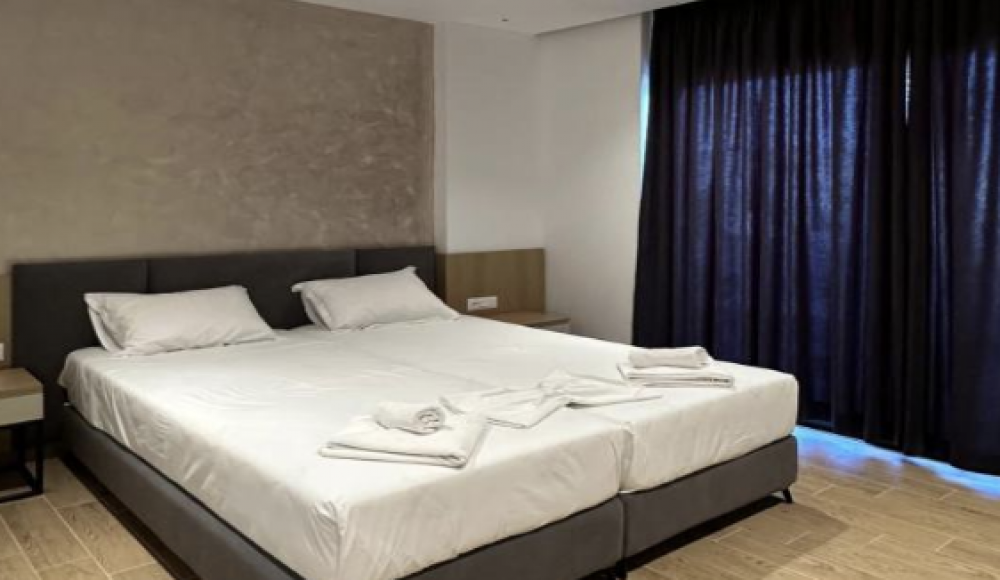 Deluxe Double Room, Kompleksi Joni 3*