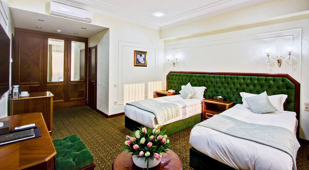 Стандарт, Plaza Hotel Almaty 4*